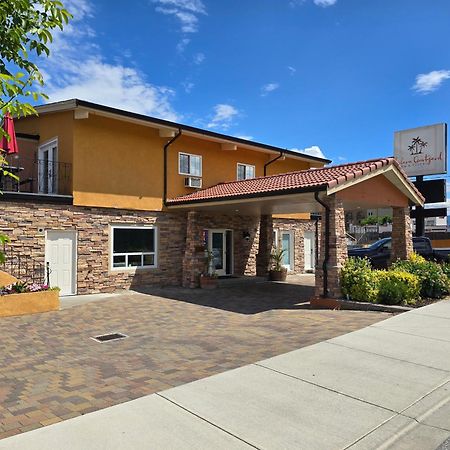 Sahara Courtyard Inn & Suites Osoyoos Luaran gambar