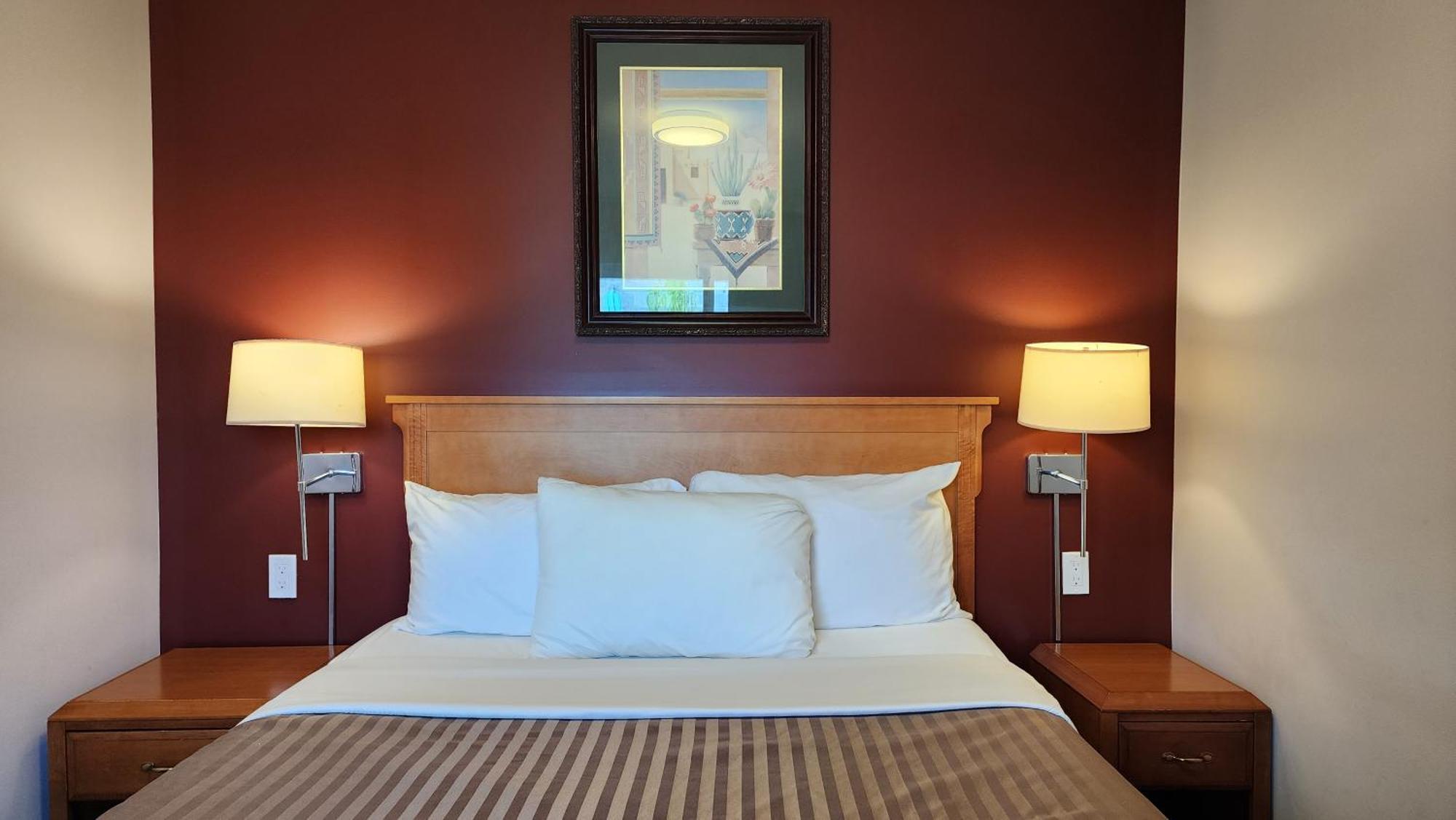 Sahara Courtyard Inn & Suites Osoyoos Luaran gambar