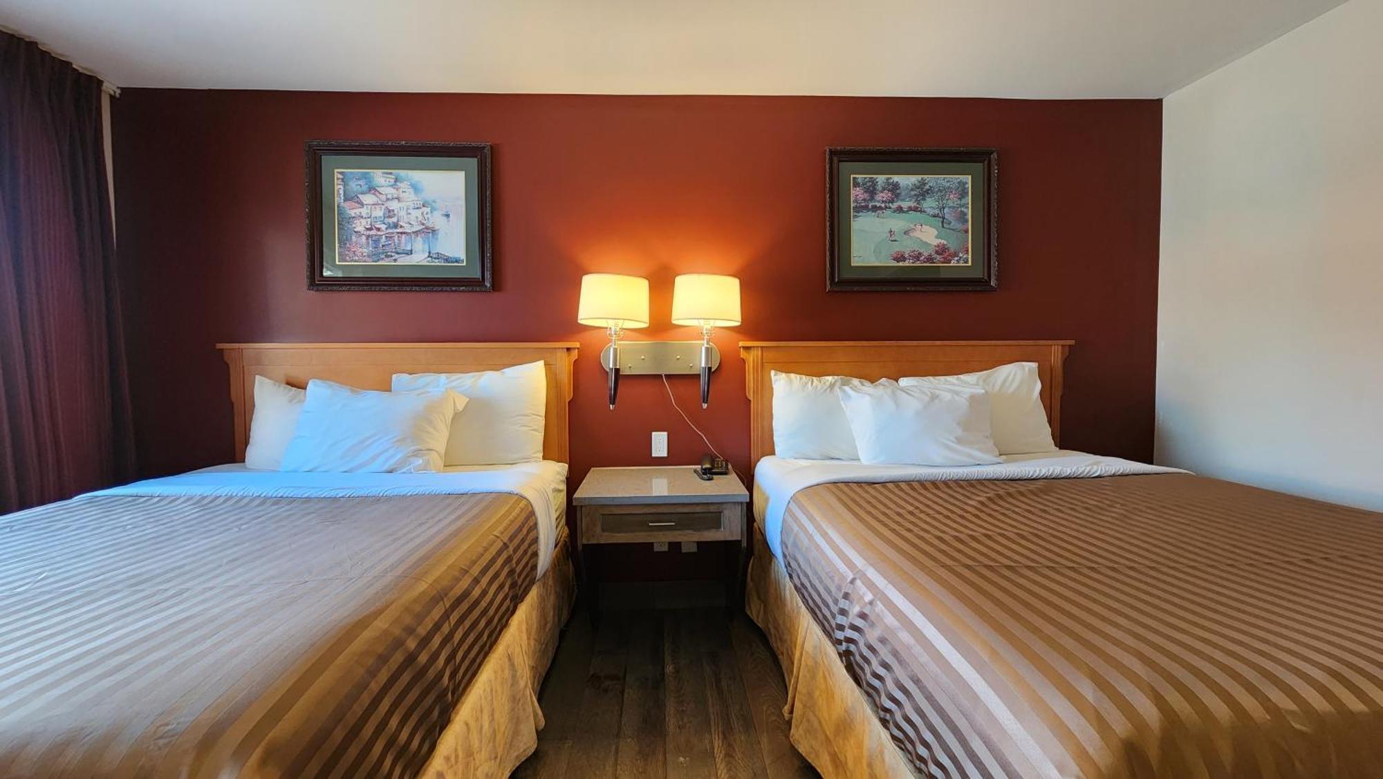 Sahara Courtyard Inn & Suites Osoyoos Luaran gambar