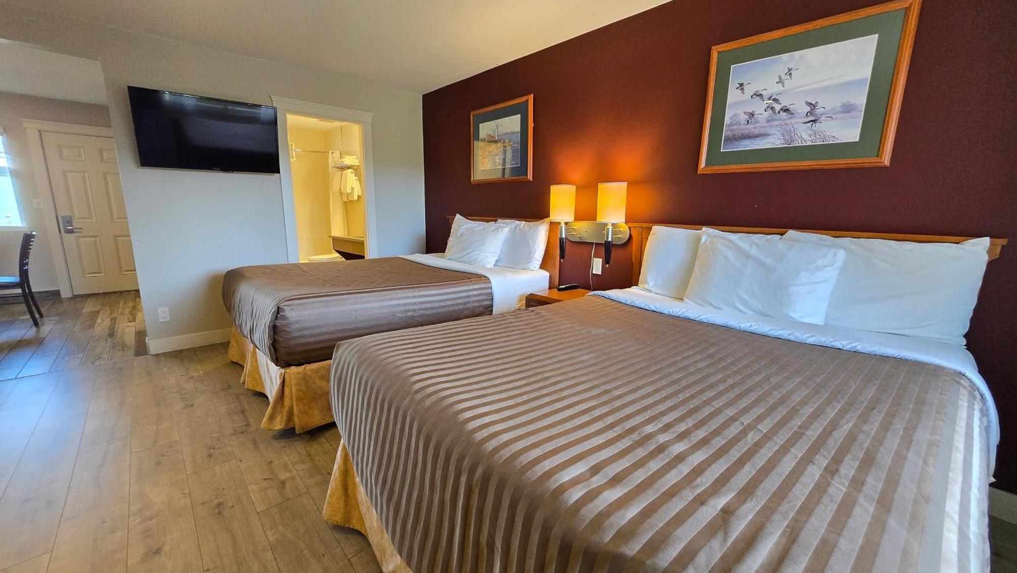 Sahara Courtyard Inn & Suites Osoyoos Luaran gambar