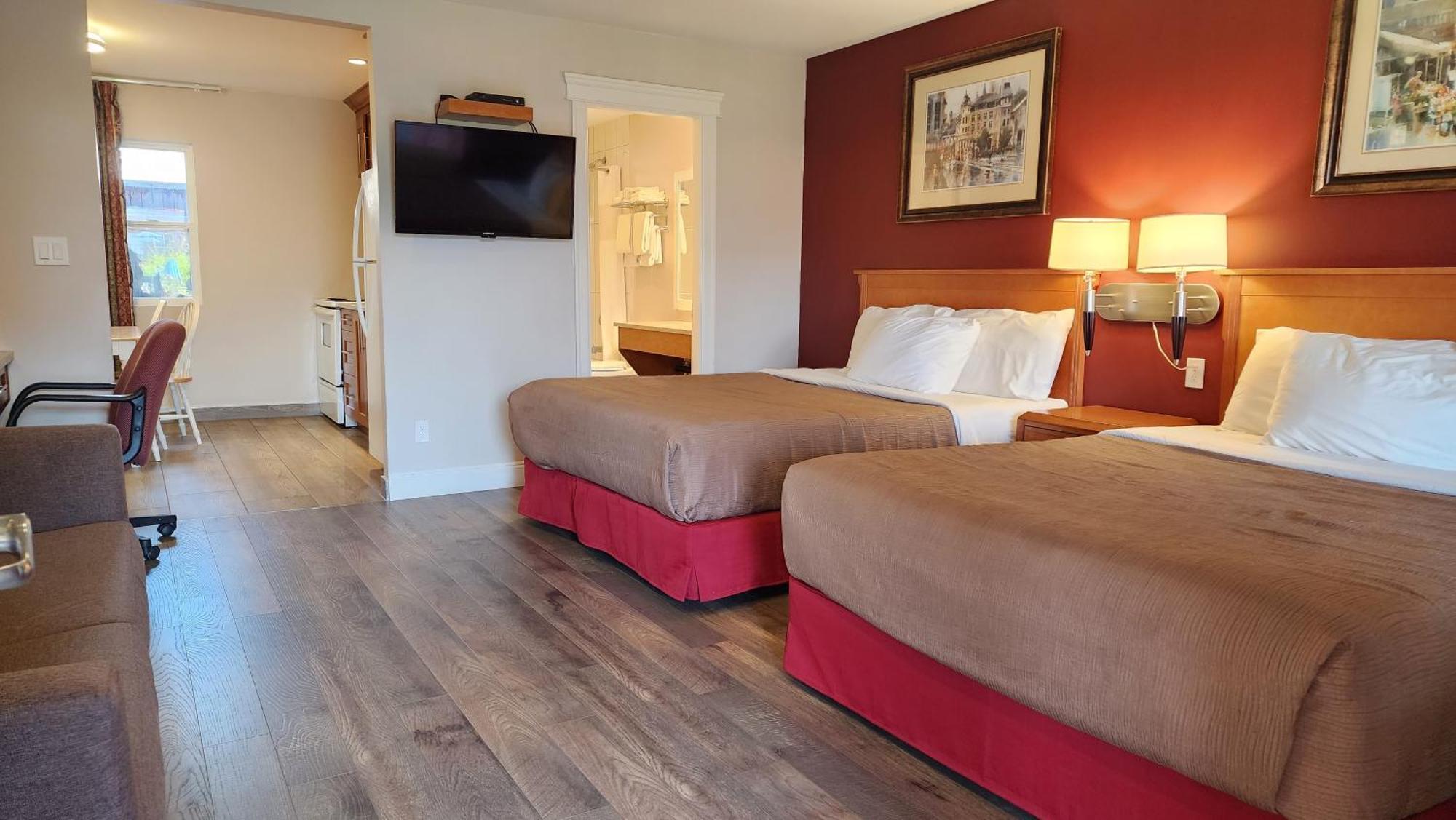 Sahara Courtyard Inn & Suites Osoyoos Luaran gambar
