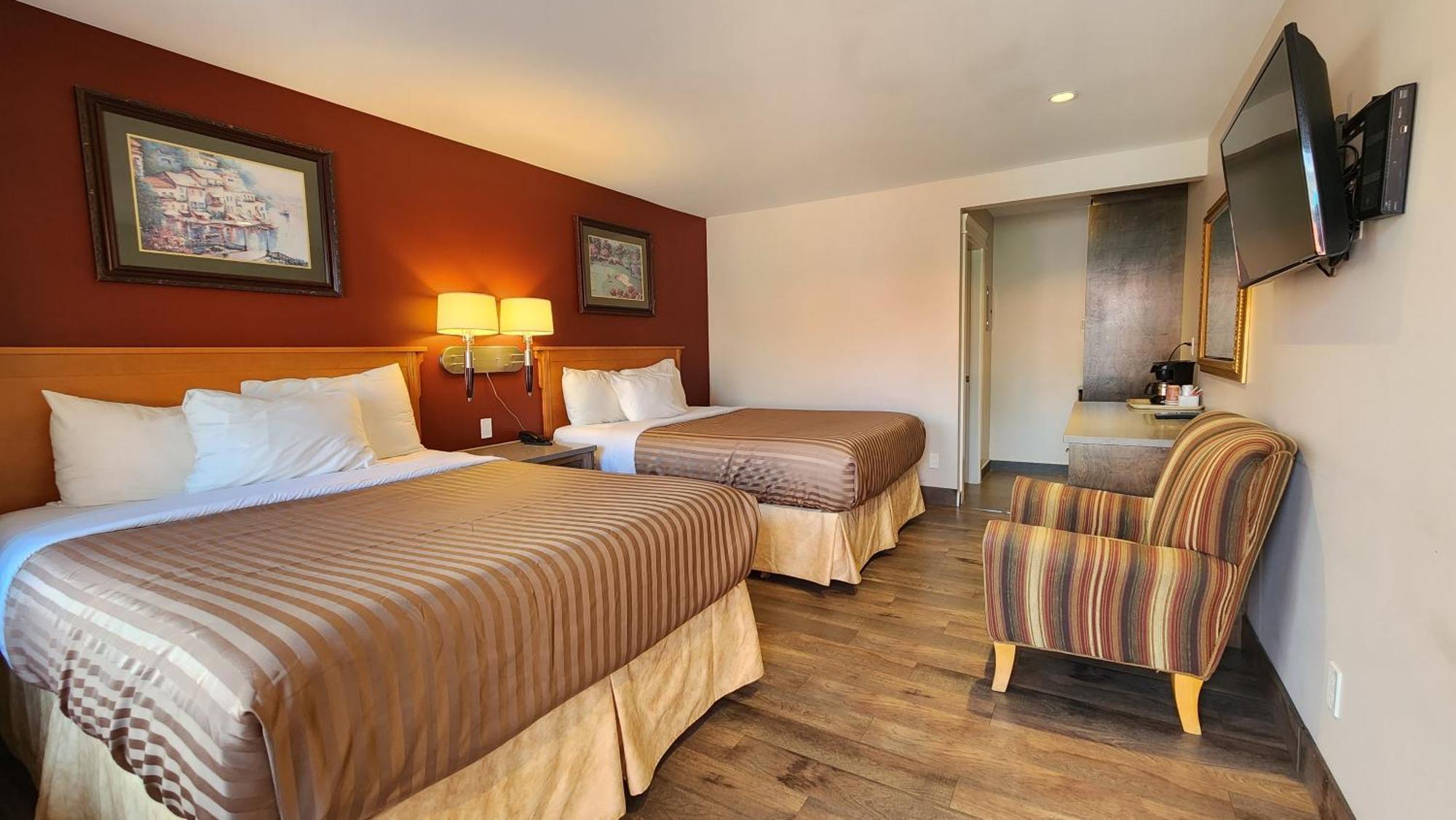 Sahara Courtyard Inn & Suites Osoyoos Luaran gambar